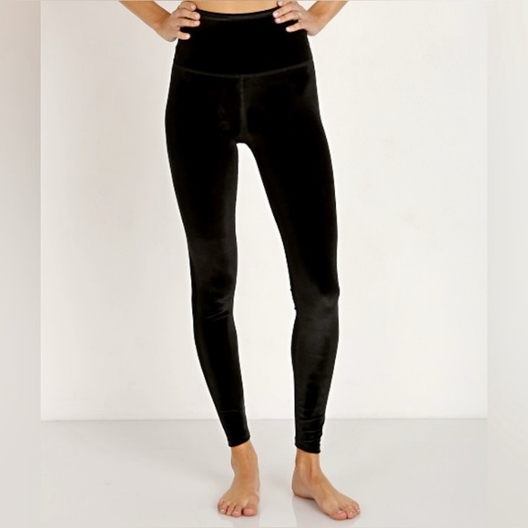 Beyond Yoga BLACK Velvet Motion High‎ Wasted Midi Legging SMALL [VL3243] - Picture 7 of 7